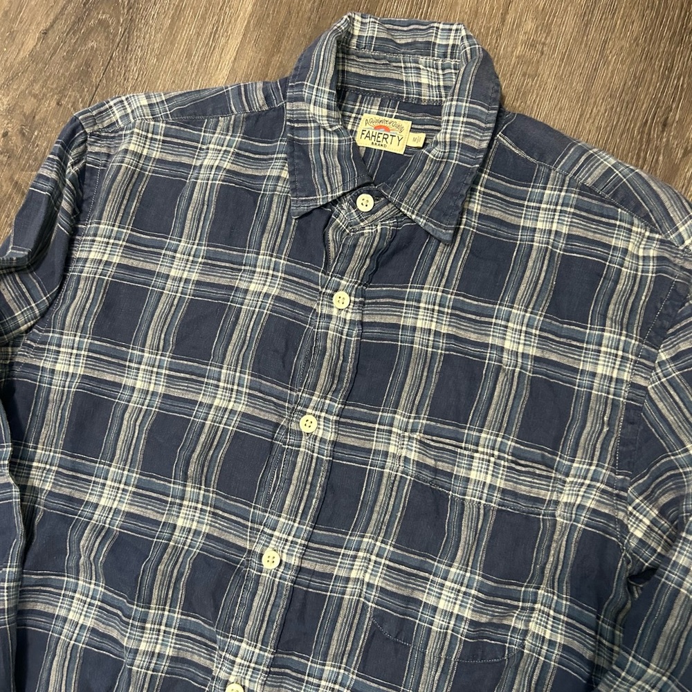 Faherty Blue Plaid Flannel Button Down Shirt Size… - image 2